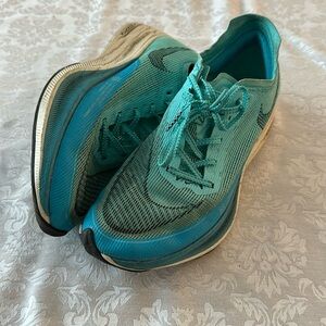 Nike Women's ZoomX Vaporfly Next% 2 Running Shoes